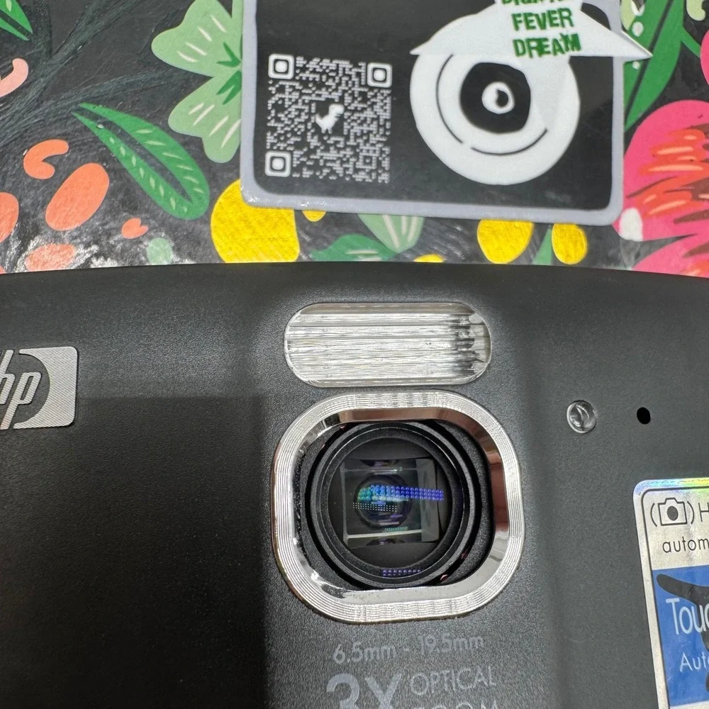 HP Photosmart R937 Digital Camera Black 8.0MP 3.6in Touchscreen 3x Optical Zoom